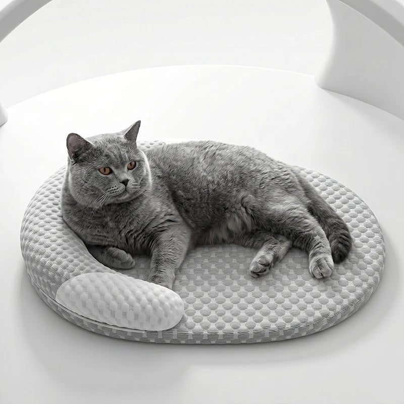 Cama refrescante para perros, colchoneta de seda helada para gatos, nido ovalado para mascotas, almohadilla transpirable de disipación de calor para perros pequeños, medianos y grandes, y gatos.