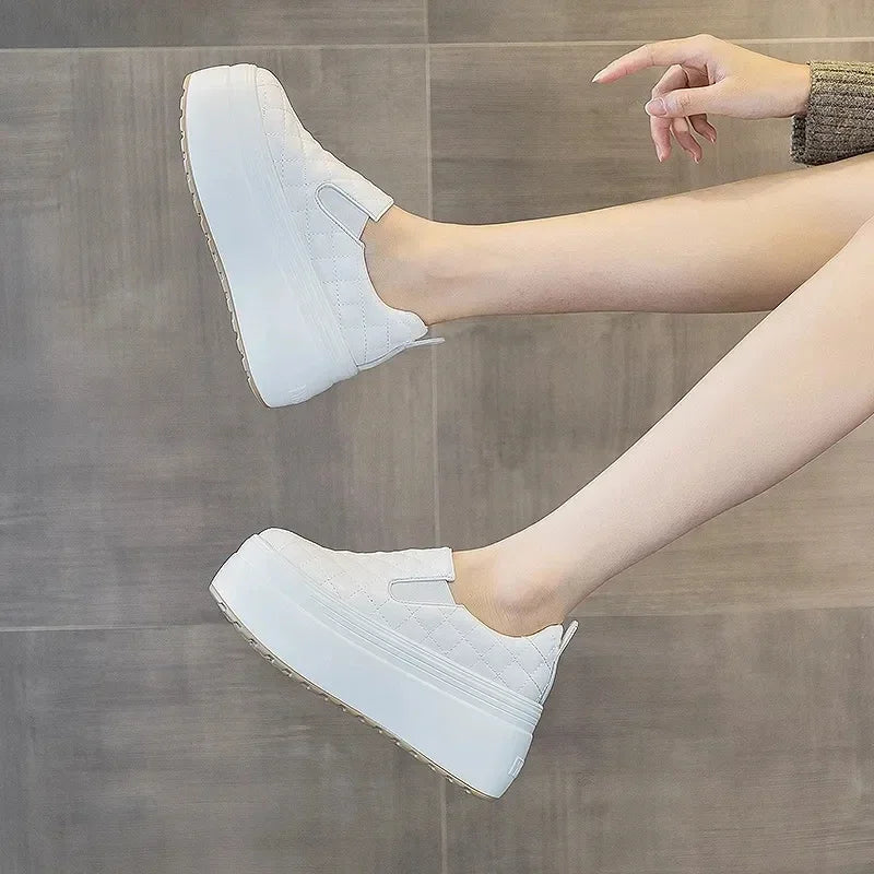 2025 zapatos de cuña de plataforma primavera otoño cabeza redonda Color sólido zapatillas gruesas Casual Slip on mocasines femeninos