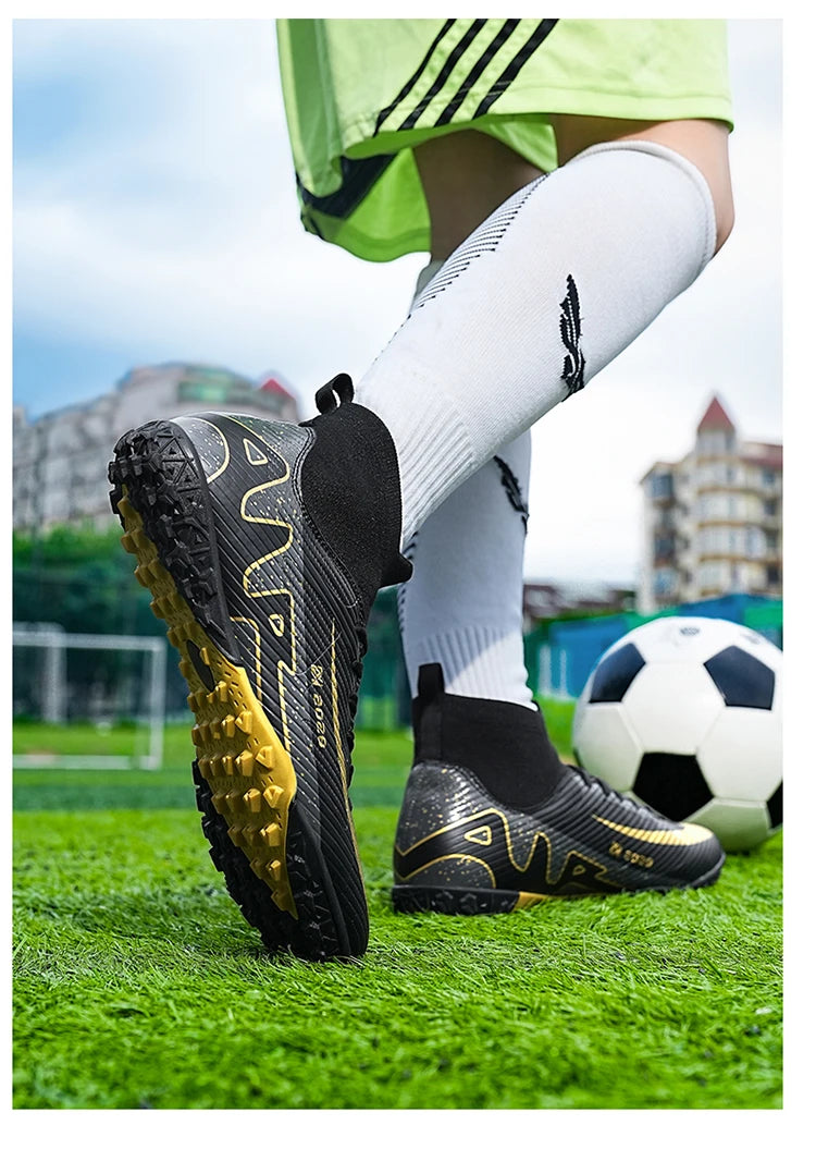 Zapatos de fútbol rosas a la moda para hombre, botas de fútbol ligeras profesionales con calcetín, zapatillas de fútbol originales antideslizantes para exteriores