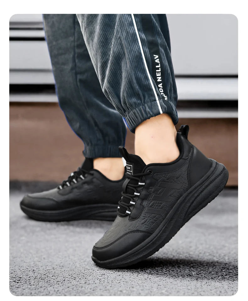 Zapatos de Chef de Hotel para las cuatro estaciones, transpirables, ligeros, antideslizantes, impermeables, a prueba de aceite, zapatos de trabajo de cocina, calzado deportivo informal para exteriores para hombre