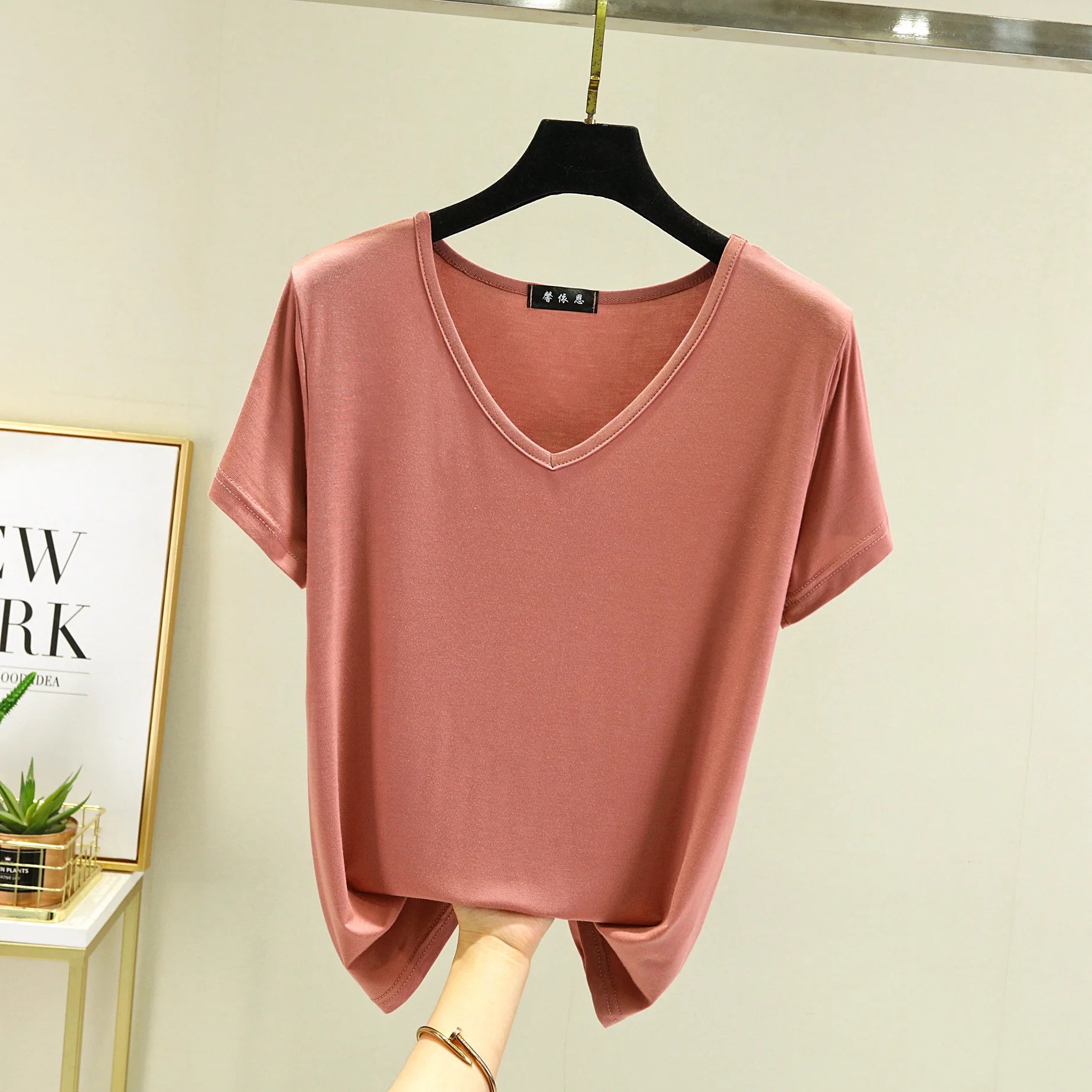 Camiseta de Modal con cuello en V para mujer, camisetas de fondo fino, camisetas holgadas de talla grande, ropa de calle, Top básico