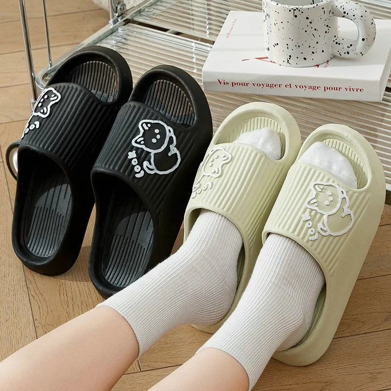 Zapatillas de baño con plataforma gruesa para mujer, chanclas antideslizantes de dibujos animados de gato, sandalias de playa de verano, zapatos de interior, 2023