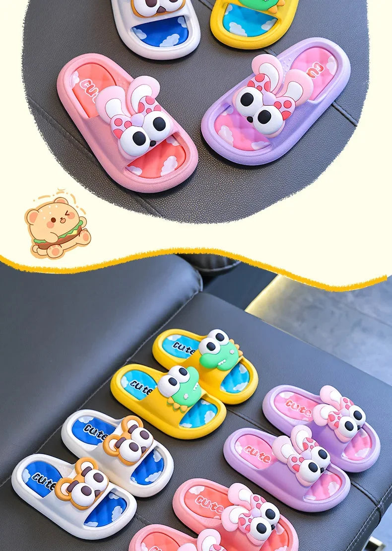Zapatillas para niños con bonitos dibujos de verano 2025, cómodas zapatillas antideslizantes para exteriores, zapatos de baño suaves para interiores, sandalias de playa