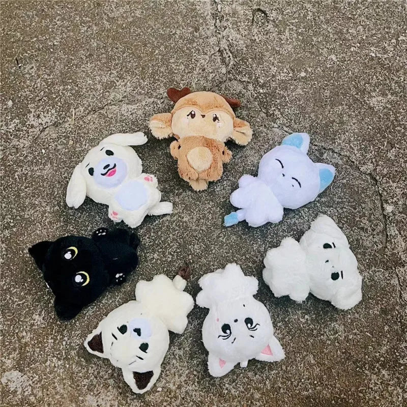 Llaveros de peluche de dibujos animados de Kpop de moda: JUNGWON, SUNGHOON, JAY, NIKI, JAKE, HEESEUNG, SUNOO - Colgantes para bolsos