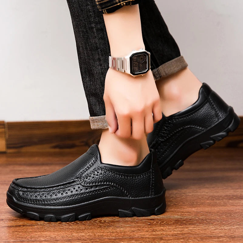 Zapatos de chef para hombre, zapatos de trabajo de cocina impermeables y a prueba de aceite, ultraligeros, antideslizantes, de suela blanda EVA, informales, para jardín