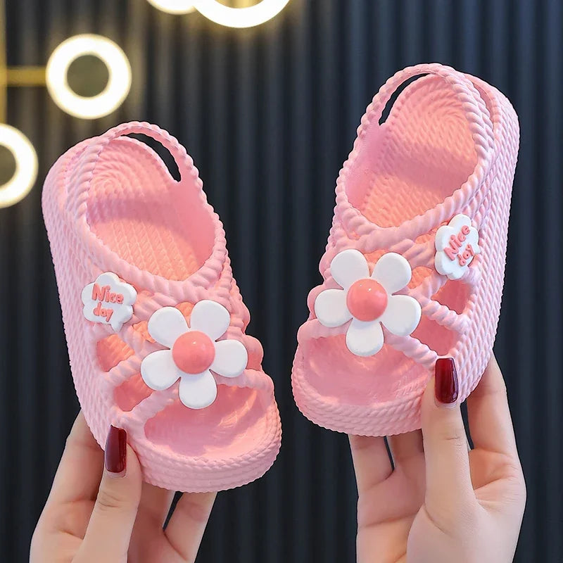 Nuevas Pantuflas Infantiles de Verano para Niñas y Niños, Antideslizantes para Baño y Playa, Sandalias de Suela Blanda para Bebés