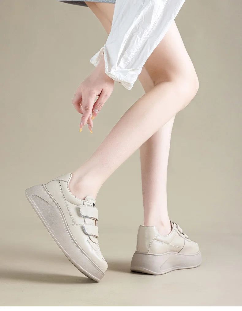 DRKANOL, zapatos de plataforma con suela gruesa y aumento de altura, zapatillas informales de cuero genuino para mujer, zapatos de tabla con gancho y bucle para mujer, color blanco