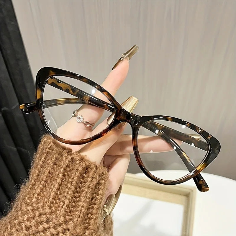 Gafas de vestir a la moda con lentes planas para mujer, ojo de gato, adecuadas para ropa diaria y fotografía callejera