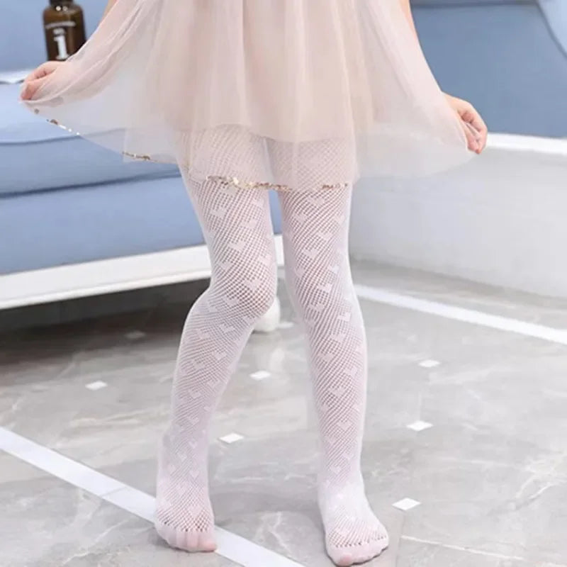 Medias blancas de princesa pequeña, mallas ajustadas de malla suaves y cómodas para niños, pantimedias para bebé Lolita en forma de corazón