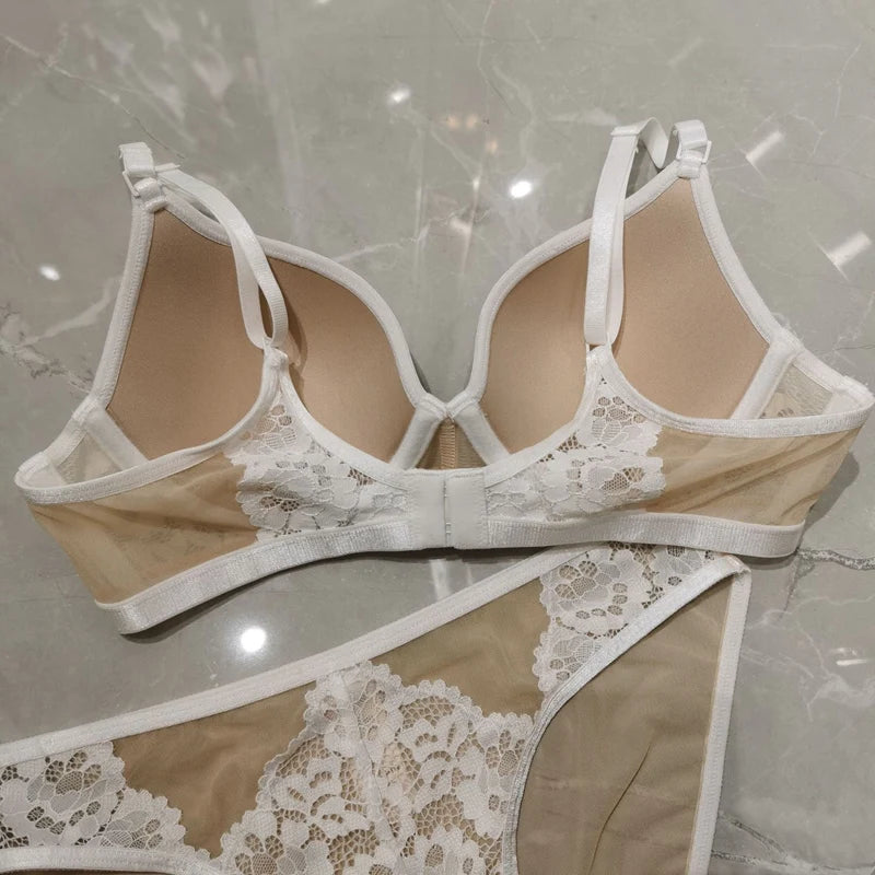 Conjunto de sujetador y bragas con forro fino de retazos de encaje sin espalda en U, ropa interior con realce, lencería hermosa para mujer, bragas de malla