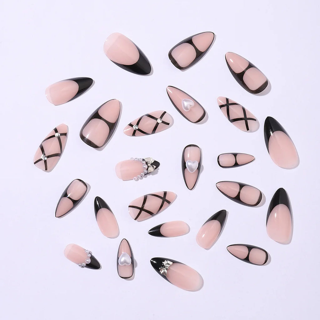 Uñas postizas negras con diseño de murciélago para Halloween, puntas de uñas decoradas con forma de almendra, con remaches y lazos, 24 unidades, uñas acrílicas reutilizables.