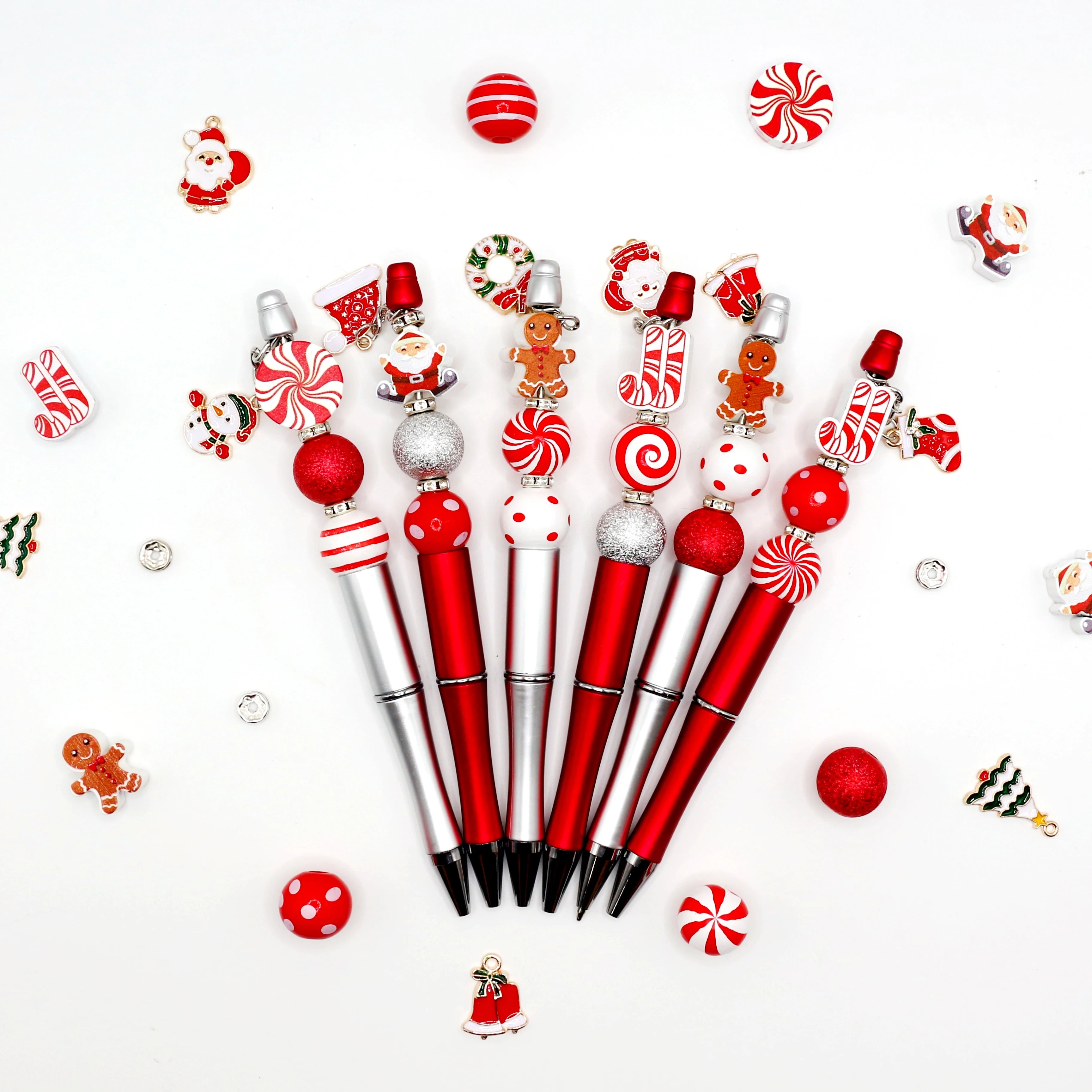 8 Uds. Bolígrafo con cuentas y colgante de cuentas DIY con temática de dulces navideños de color rojo y plateado, regalos de Navidad, suministros de estudio de oficina