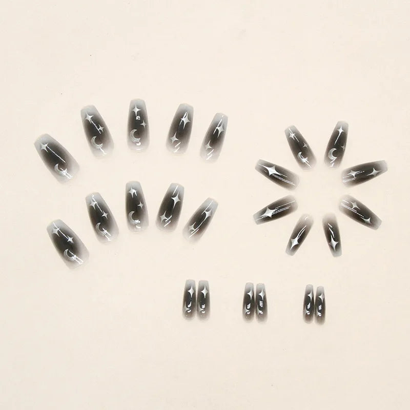Uñas postizas negras con diseño de murciélago para Halloween, puntas de uñas decoradas con forma de almendra, con remaches y lazos, 24 unidades, uñas acrílicas reutilizables.