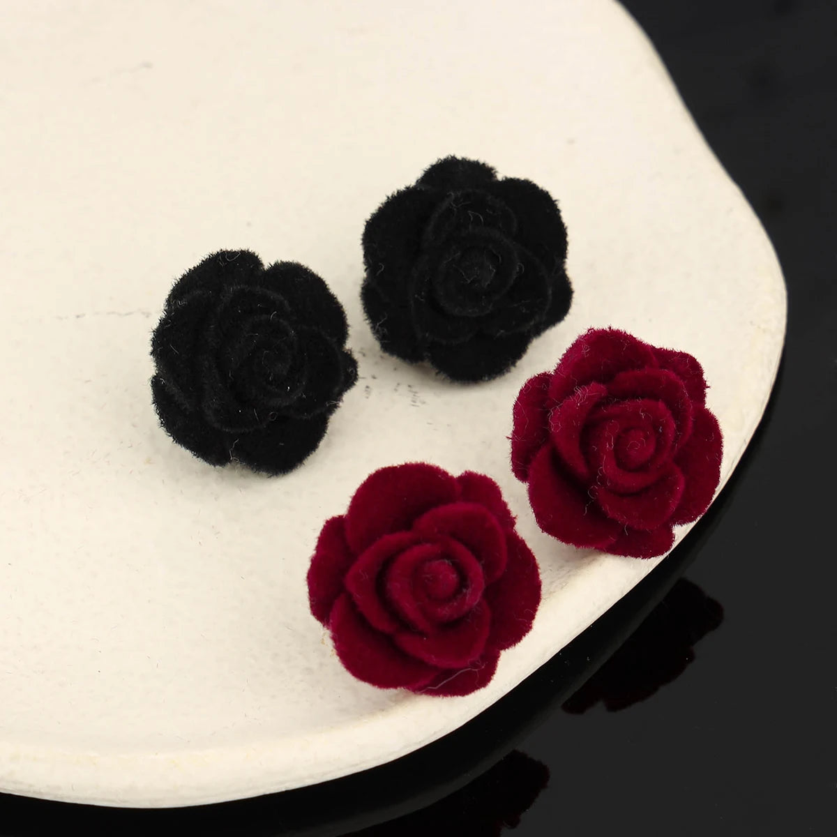 Pendientes y pendientes de flores de terciopelo rojo de moda, minimalistas y personalizados, regalo