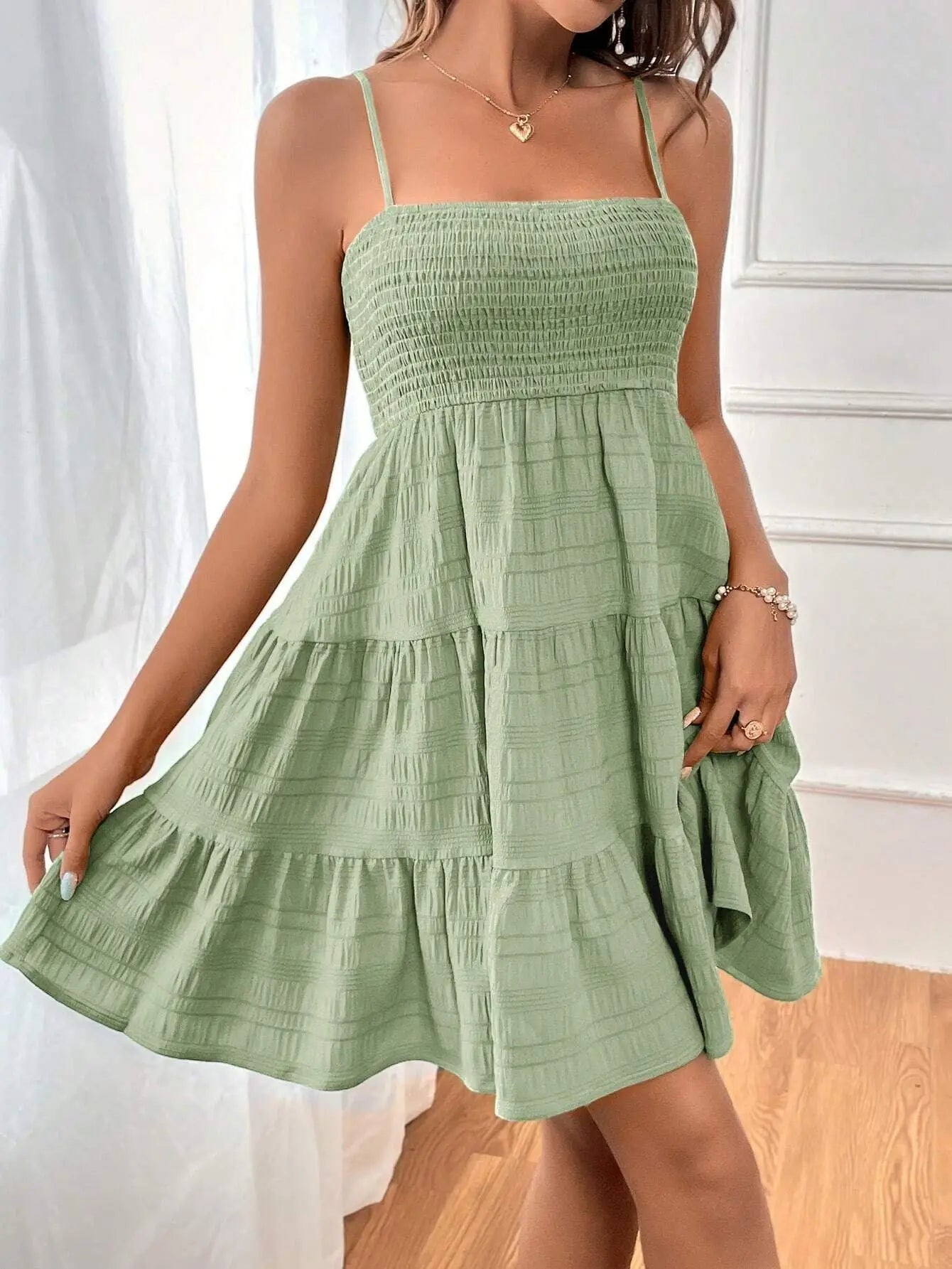 Minivestido con corpiño ahumado y tirantes finos para mujer, vestido azul con volantes escalonados, ropa informal de verano para vacaciones y playa