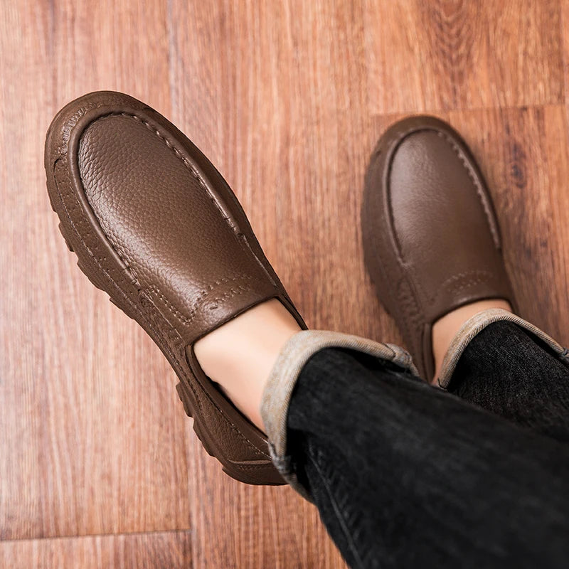 Zapatos de chef para hombre, zapatos de trabajo de cocina impermeables y a prueba de aceite, ultraligeros, antideslizantes, de suela blanda EVA, informales, para jardín