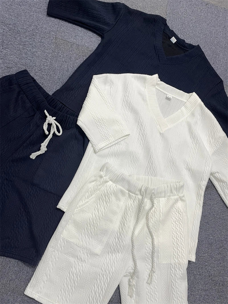 Conjunto de pantalones cortos informales para hombre, camiseta de manga corta con cuello en V y pantalones cortos, ropa de calle de punto, primavera y verano, 2024