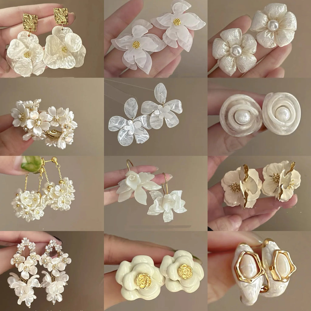 Pendientes de pétalos de flor de Camelia blanca de 24 estilos para mujer, pendientes de circonia con perlas de imitación de lujo, joyería para las orejas de verano para fiesta nupcial