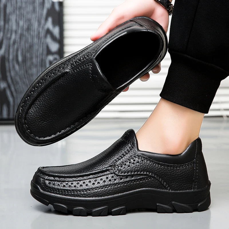Zapatos de chef para hombre, zapatos de trabajo de cocina impermeables y a prueba de aceite, ultraligeros, antideslizantes, de suela blanda EVA, informales, para jardín