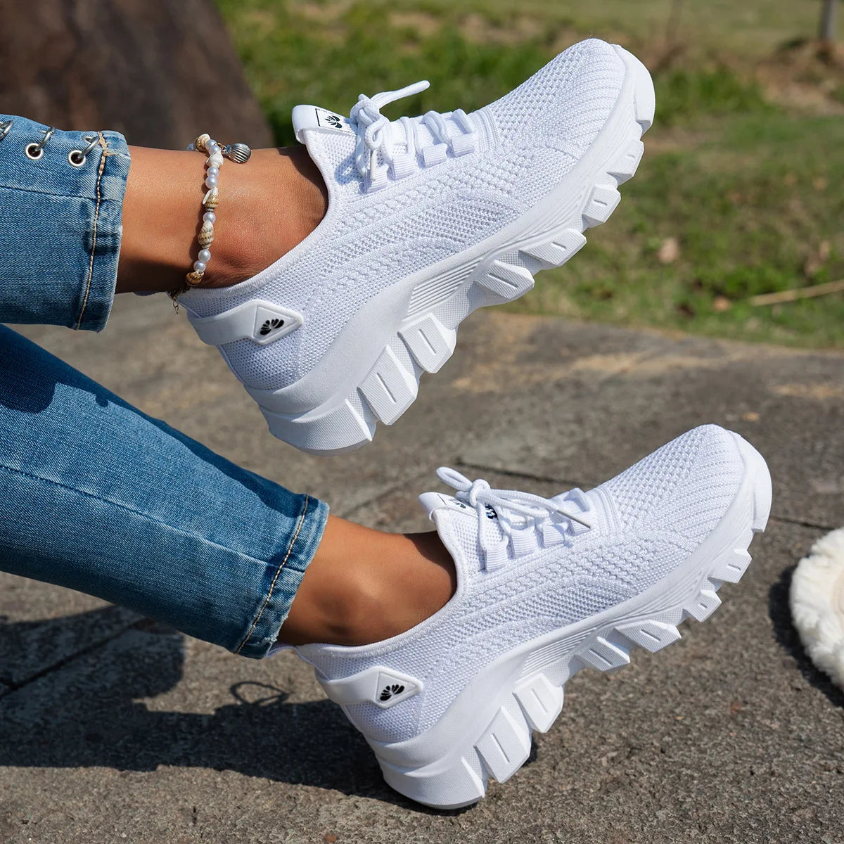 Zapatos de punto para mujer, zapatos ligeros y transpirables para mamá, talla grande, cómodos, antideslizantes, informales, suela plana, sin cordones, primavera 2025