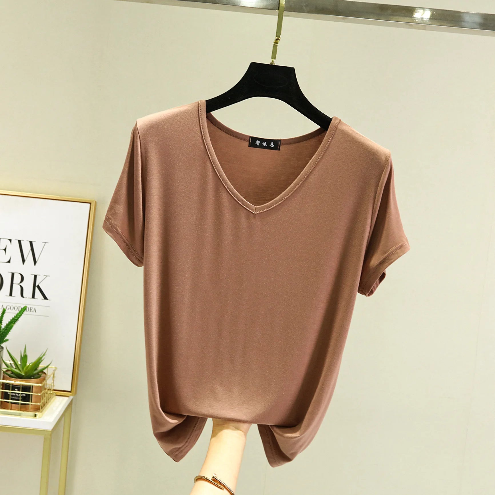 Camiseta de Modal con cuello en V para mujer, camisetas de fondo fino, camisetas holgadas de talla grande, ropa de calle, Top básico