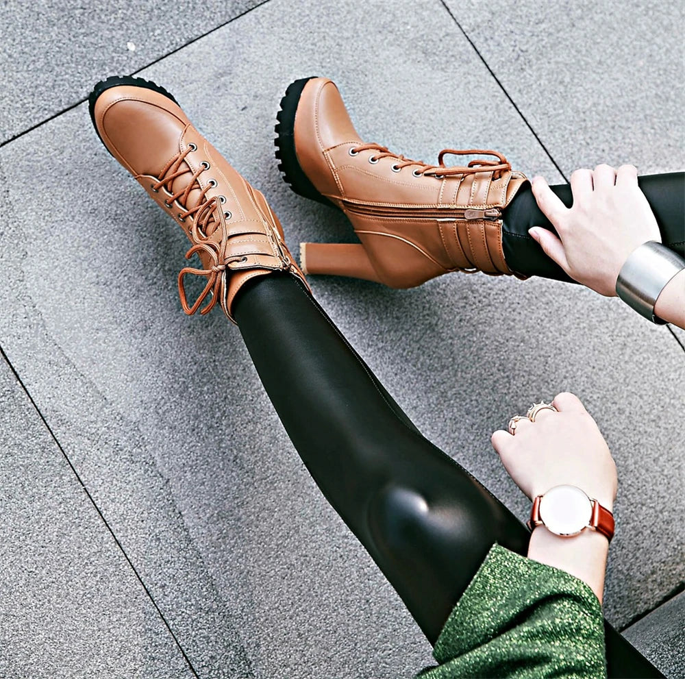Zapatos de mujer Botas de moto Otoño Invierno Botas de mujer 2025 Botas de tobillo elegantes para mujer Plataformas de tacón alto Botas sexis con hebilla blanca