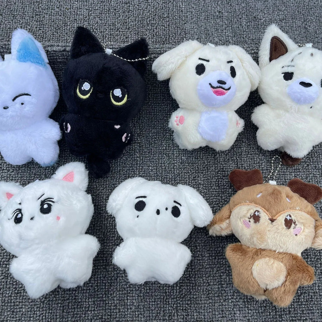 Llaveros de peluche de dibujos animados de Kpop de moda: JUNGWON, SUNGHOON, JAY, NIKI, JAKE, HEESEUNG, SUNOO - Colgantes para bolsos