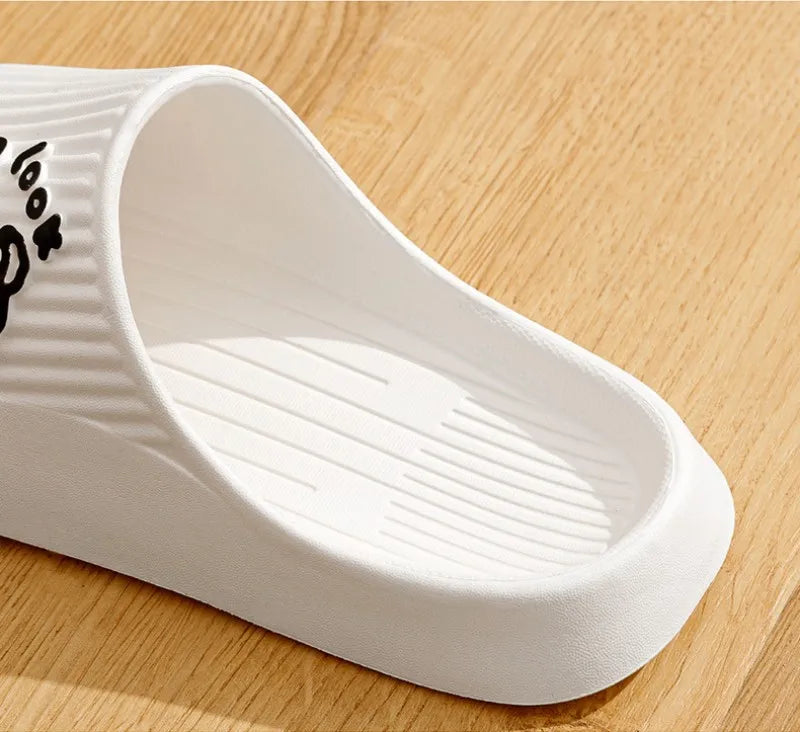 Zapatillas de baño con plataforma gruesa para mujer, chanclas antideslizantes de dibujos animados de gato, sandalias de playa de verano, zapatos de interior, 2023