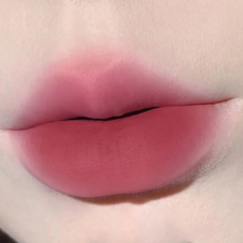 Lápiz Labial Mate de 6 Colores, Textura Sedosa, Sin Resecar, Fácil de Aplicar, Larga Duración, Antiadherente, Efecto Niebla