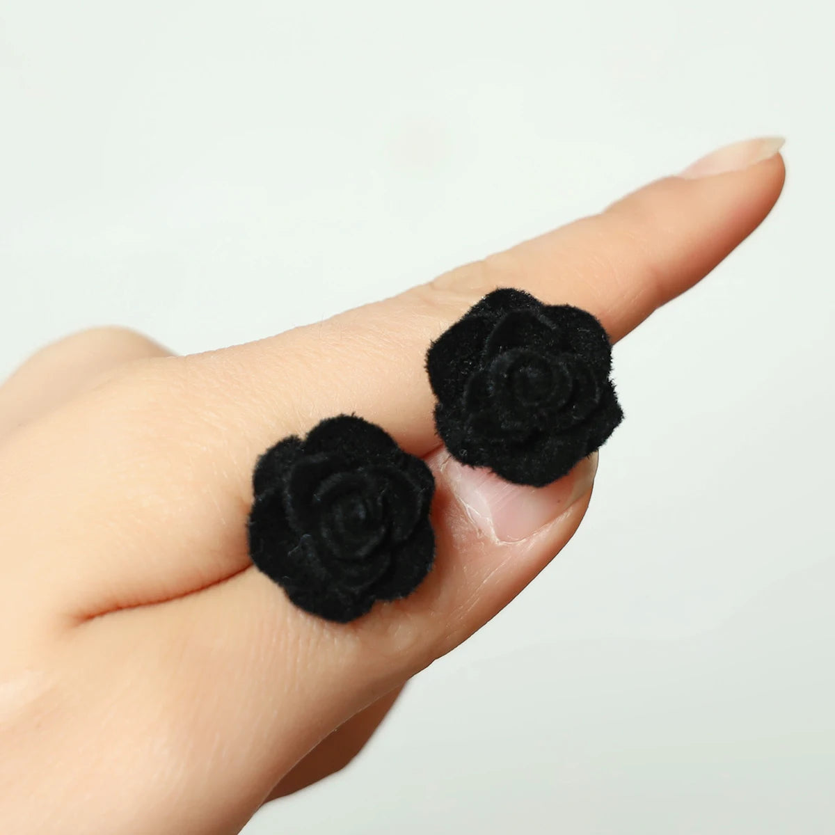 Pendientes y pendientes de flores de terciopelo rojo de moda, minimalistas y personalizados, regalo