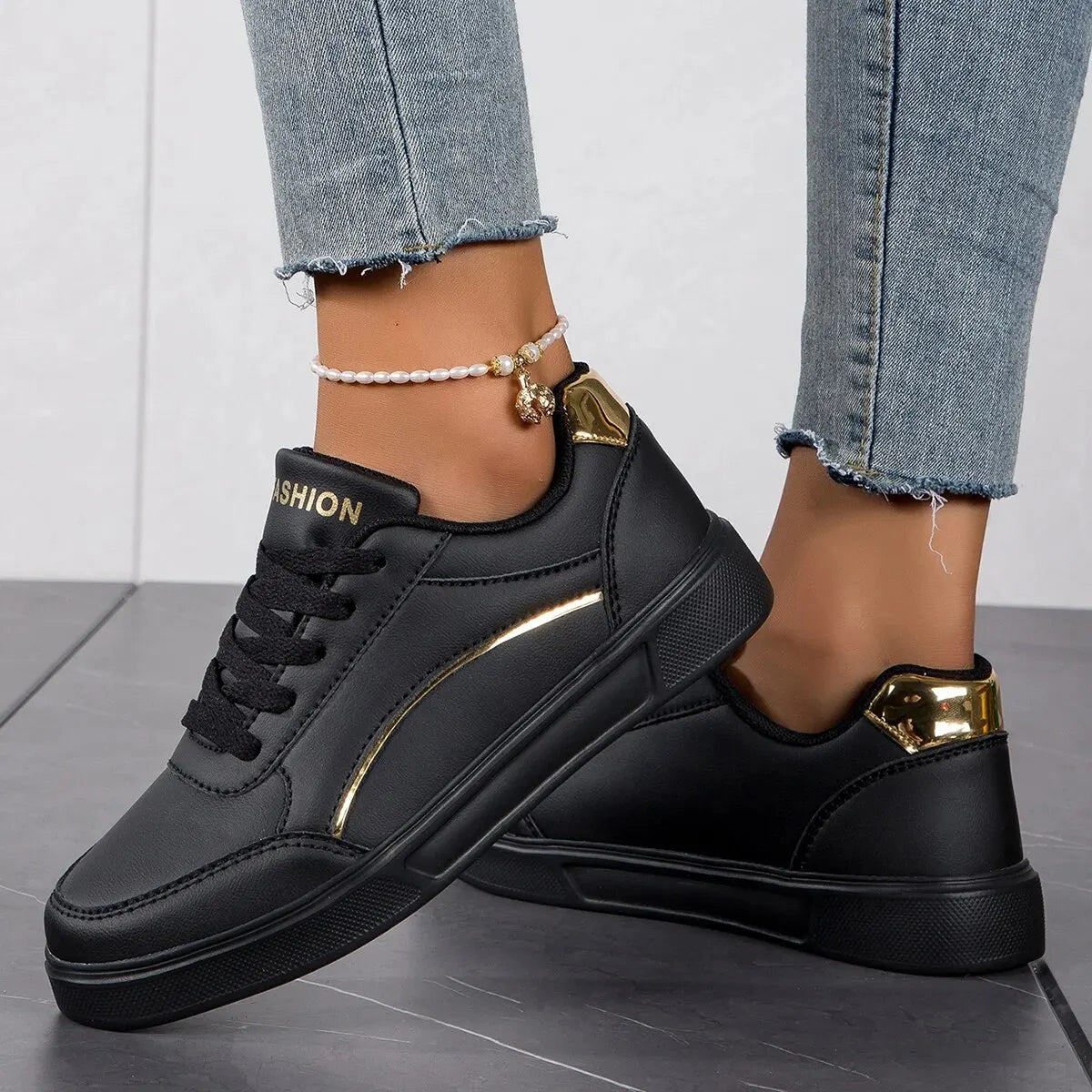 Baasploa Zapatillas de deporte informales para mujer Zapatillas de plataforma de cuero para mujer Zapatos de skate cómodos clásicos antideslizantes