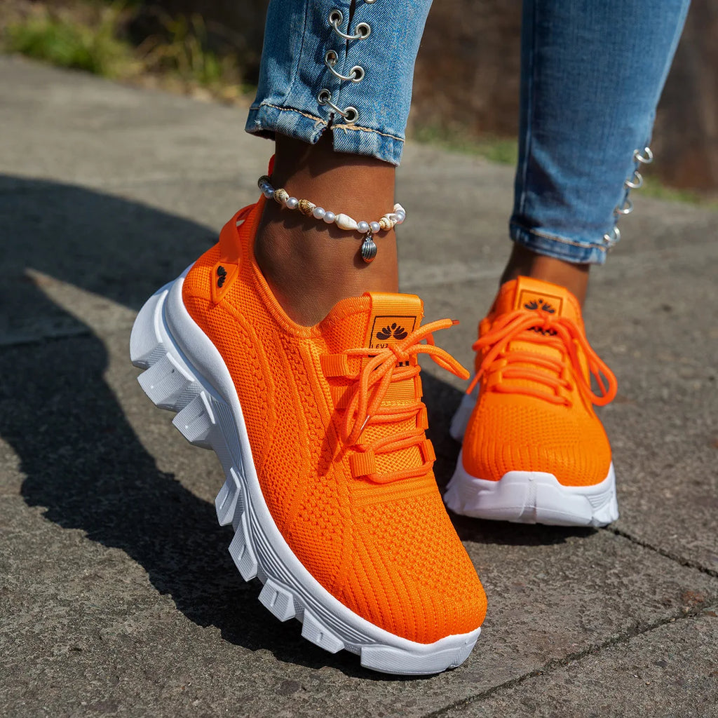 Zapatos de punto para mujer, zapatos ligeros y transpirables para mamá, talla grande, cómodos, antideslizantes, informales, suela plana, sin cordones, primavera 2025