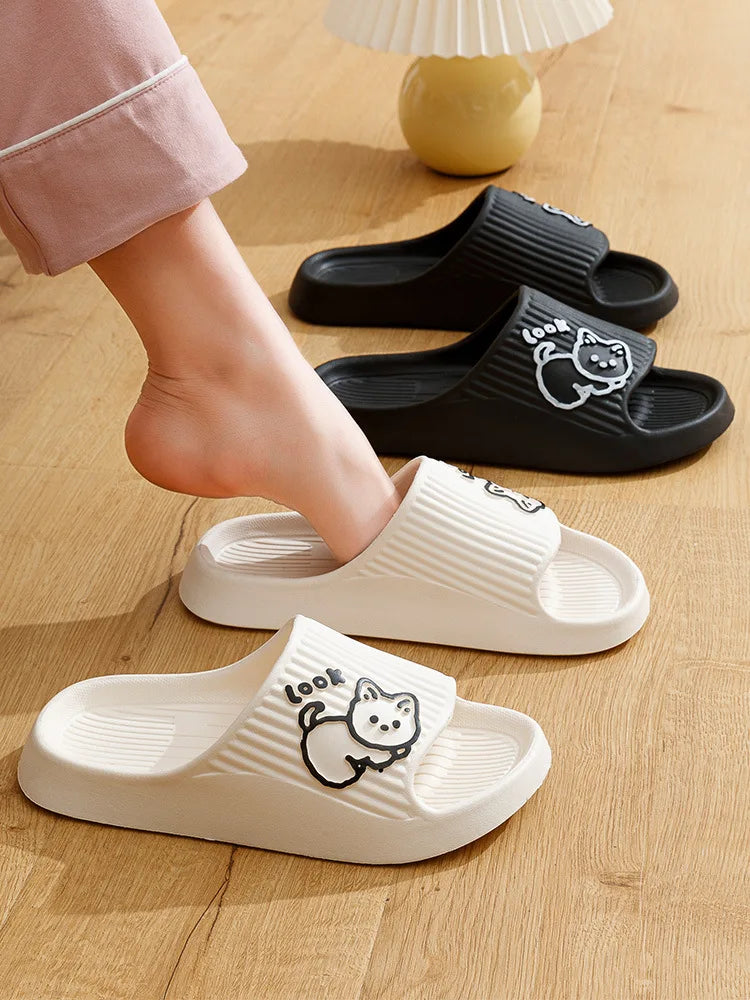 Zapatillas de baño con plataforma gruesa para mujer, chanclas antideslizantes de dibujos animados de gato, sandalias de playa de verano, zapatos de interior, 2023