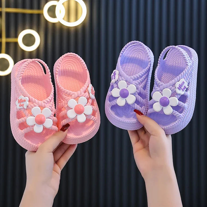 Nuevas Pantuflas Infantiles de Verano para Niñas y Niños, Antideslizantes para Baño y Playa, Sandalias de Suela Blanda para Bebés