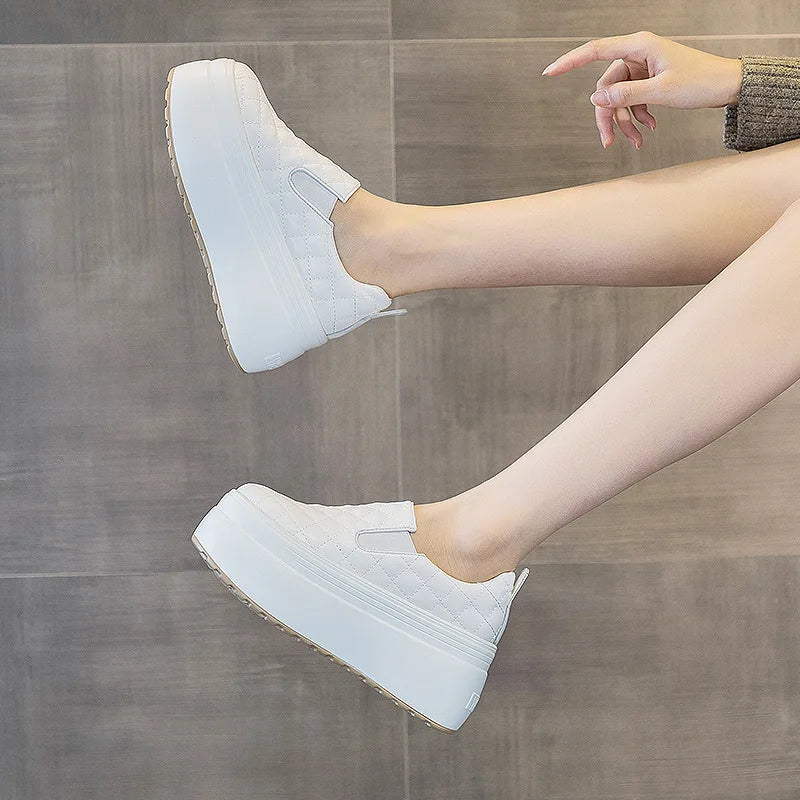 2025 zapatos de cuña de plataforma primavera otoño cabeza redonda Color sólido zapatillas gruesas Casual Slip on mocasines femeninos